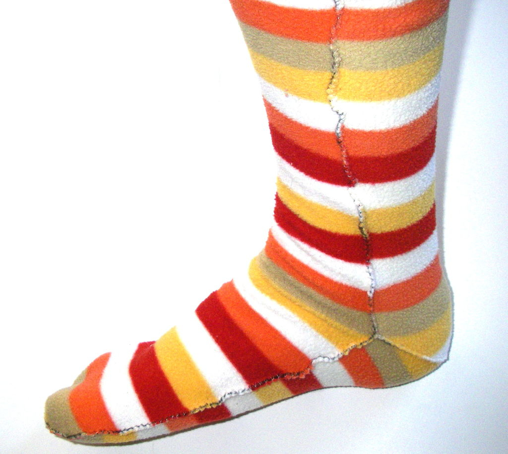 Cozy Socks From Polarfleece Blanket: 6 Steps (With Pictures) - Free Printable Fleece Sock Pattern
